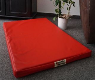 Hundematratze Hundebett Kunstleder rot 105 cm X 65 cm